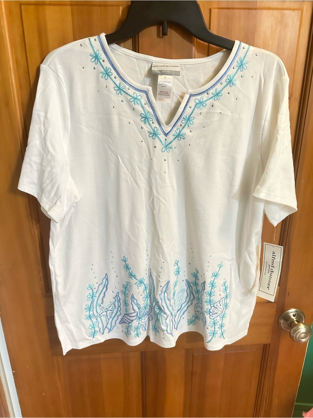 Alfred Dunner White Short Sleeve Top with Blue Embroidered Seaweed Detail
